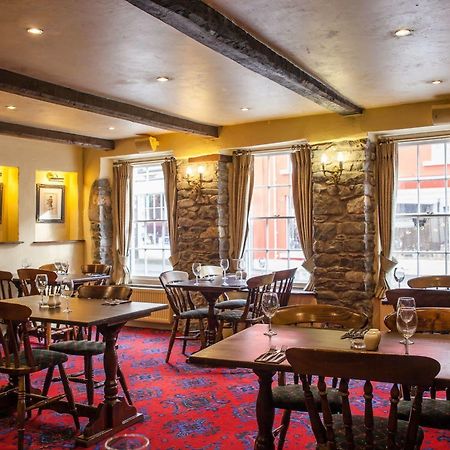 The King'S Head Hotel Llandovery Kültér fotó