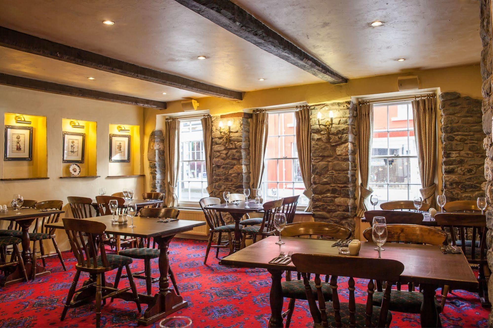 The King'S Head Hotel Llandovery Kültér fotó